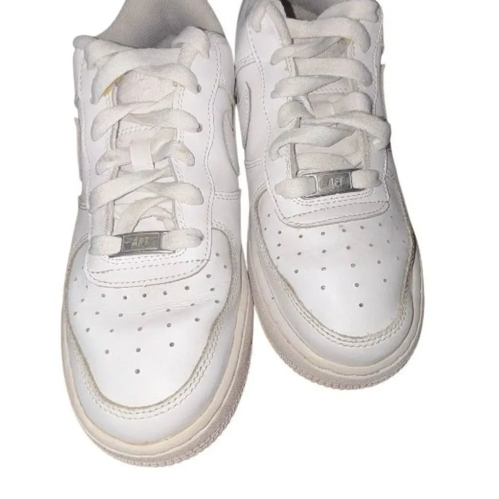 Nike Air Force 1 White Leather Solid Low Top Lace-Up Sneakers size 5.5Y